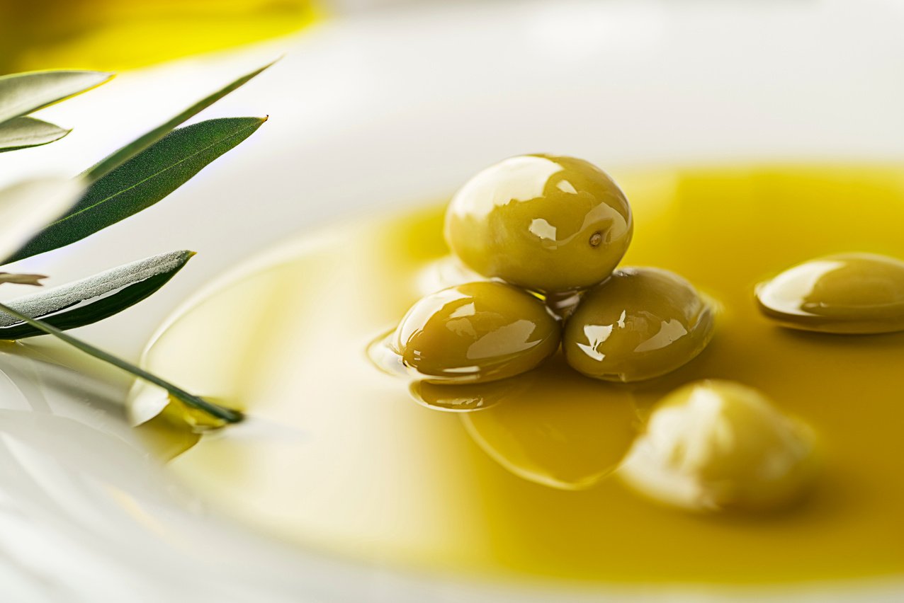 olive oil with olives