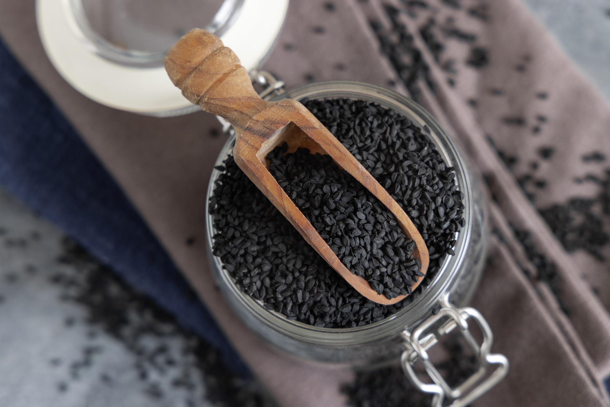 Indian Spice Black Cumin (Nigella Sativa or Kalonji) Seeds in Gl